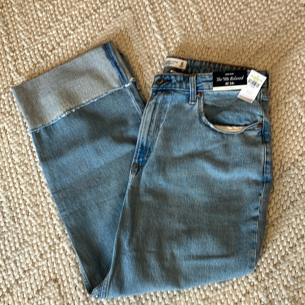 Abercrombie The ‘90s Relaxed Curve Love